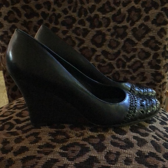 Carlos Santana Escape High Heeled Wedge - Size 9 - Picture 11 of 11